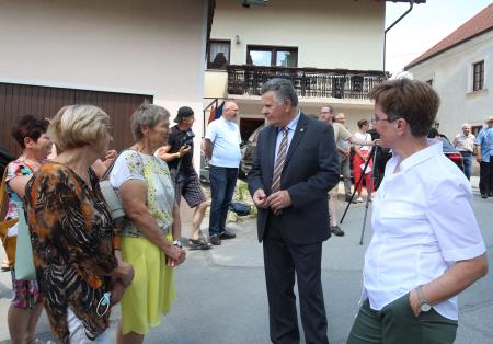 ODKRITJE KIPA FRAN GERBIČ 04 FOTO LJUBO VUKELIČ